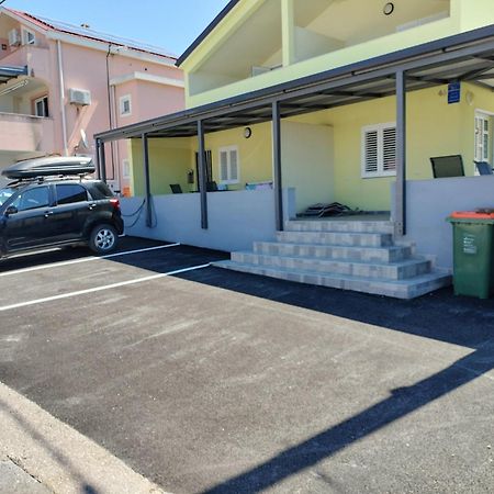 Apartmani Verica Karlobag Luaran gambar