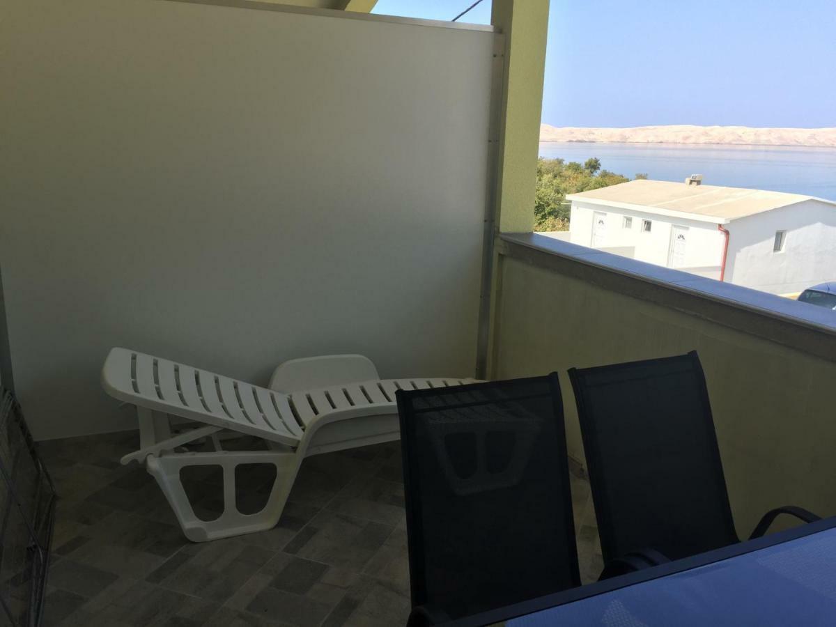 Apartmani Verica Karlobag Luaran gambar