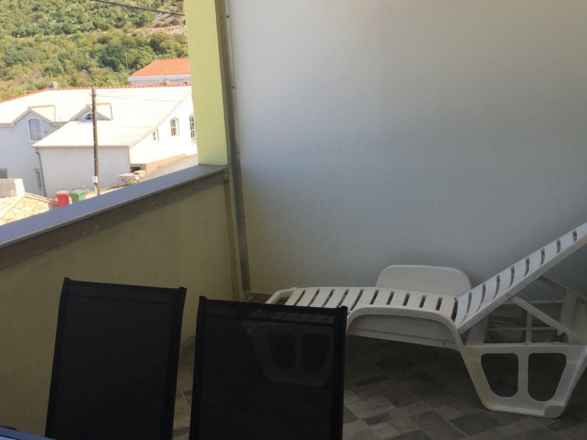 Apartmani Verica Karlobag Luaran gambar