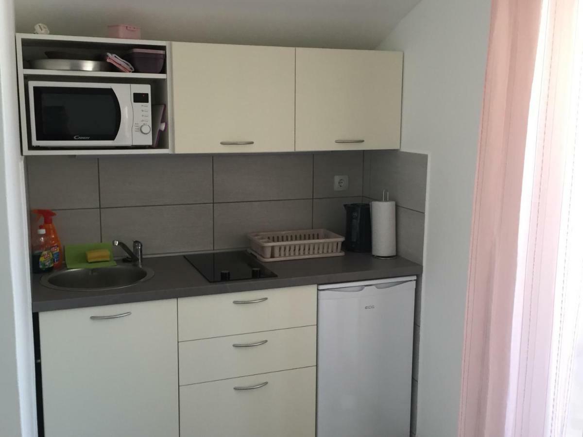Apartmani Verica Karlobag Luaran gambar