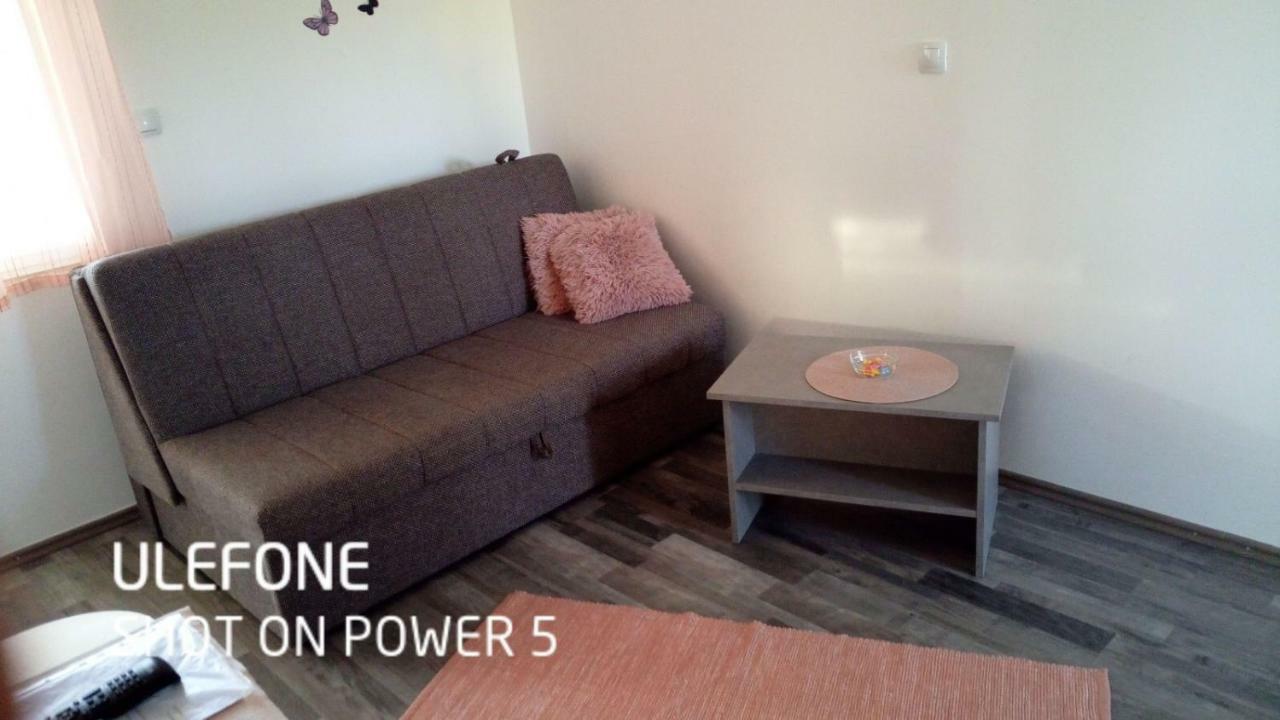 Apartmani Verica Karlobag Luaran gambar